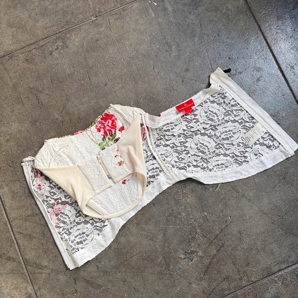 Vivienne Westwood Red Label INSANE S/S 2016 Lotus Flower Lace Corset - Picture 10 of 16
